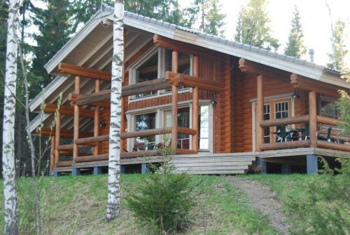 Hostal Ollinm�ki Vineyard