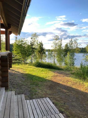 Hostal Ollinm�ki Vineyard
