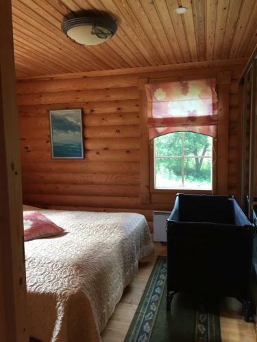 Hostal Ollinm�ki Vineyard