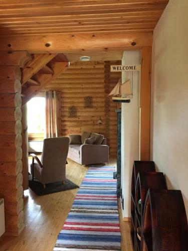 Hostal Ollinm�ki Vineyard