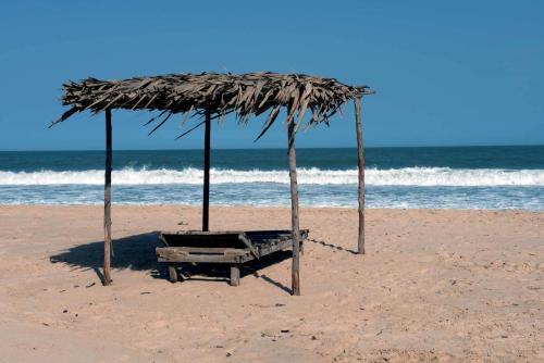 Leo's Beach Hotel