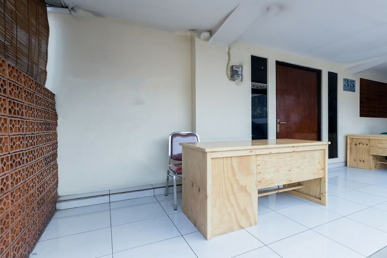 Hotel Oyo 1516 Cemara Gading Syariah