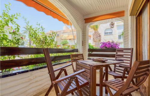 Three-bedroom Holiday Home In Santa Pola