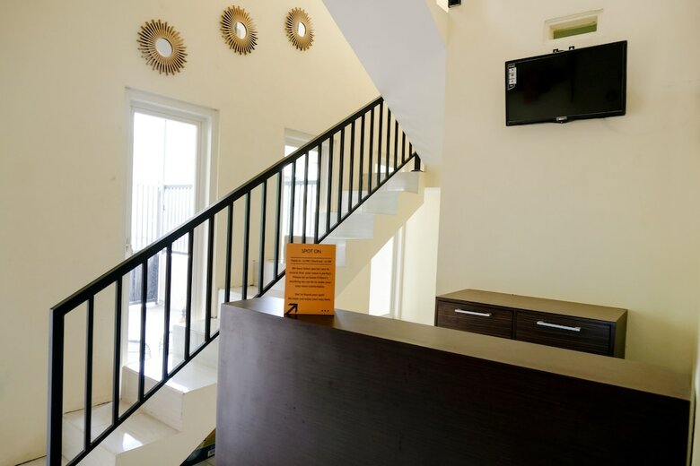 Hostal Spot On 1878 Griya Bunda Family