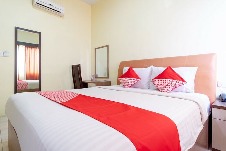 Hostal Capital O 2023 Medan Ville Hotel