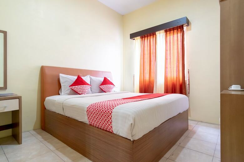 Hostal Capital O 2023 Medan Ville Hotel