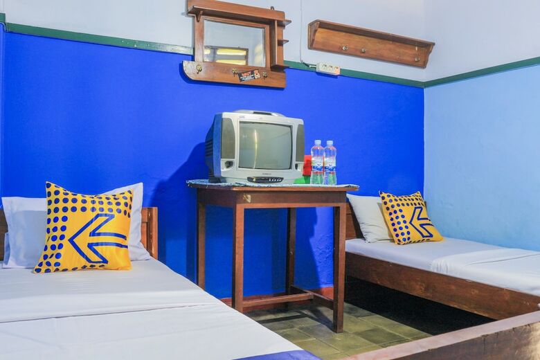 Hostal Spot On 1708 Hotel Budi Famili 1