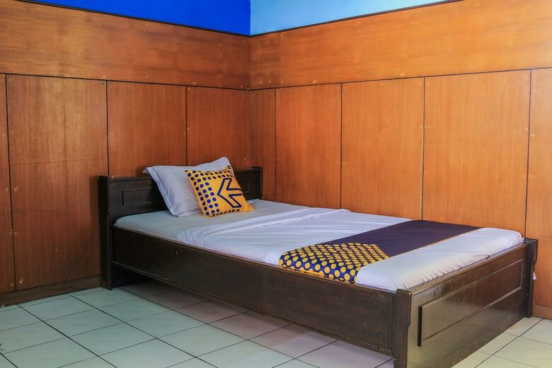 Hostal Spot On 1708 Hotel Budi Famili 1