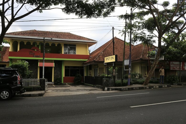 Hostal Spot On 1708 Hotel Budi Famili 1