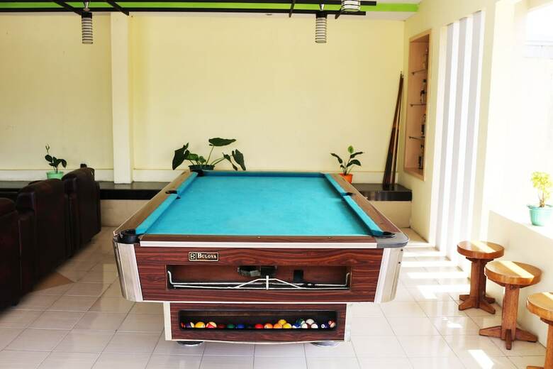 Hotel Oyo 1722 Villa Ciparay Indah