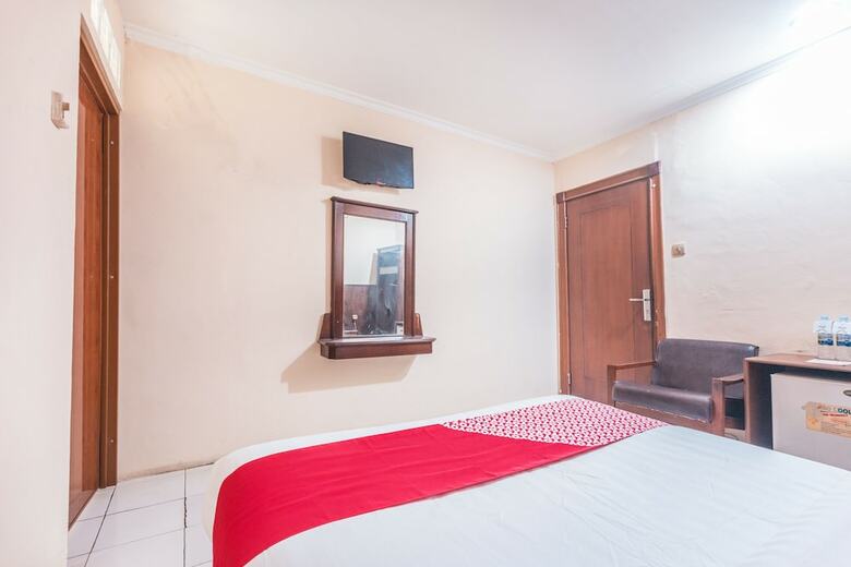 Hotel Oyo 1383 Taman Cibinong 2