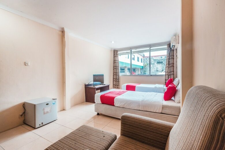 Hotel Oyo 1383 Taman Cibinong 2