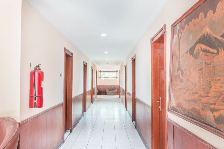 Hotel Oyo 1383 Taman Cibinong 2