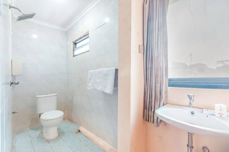 Hotel Oyo 1383 Taman Cibinong 2