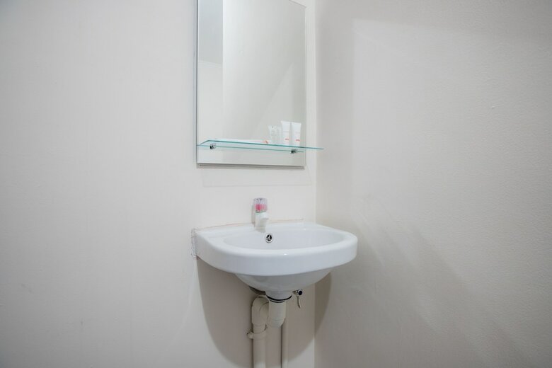 Hotel Oyo 1744 Midys