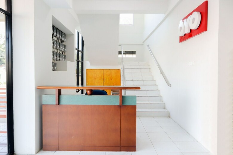 Hotel Oyo 1219 Wisma Anton Soedjarwo