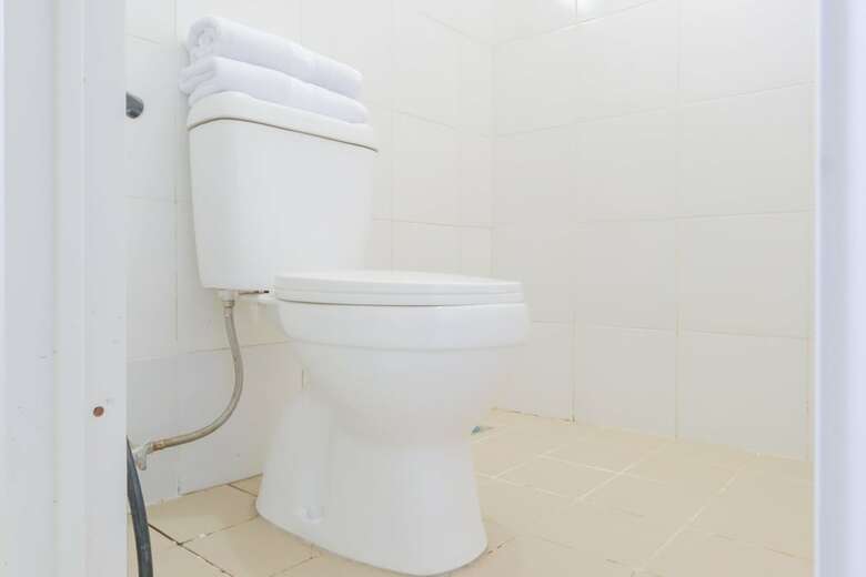 Hotel Oyo 1219 Wisma Anton Soedjarwo