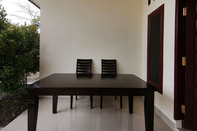 Hostal Oyo 1694 Pariban Homestay