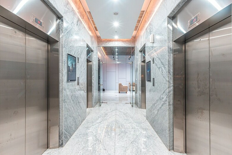 Hotel Collection O 24 Patraland Urbano