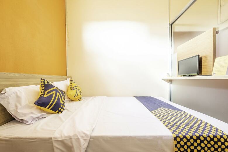 Hotel Spot On 2080 Rumah Kita Residence