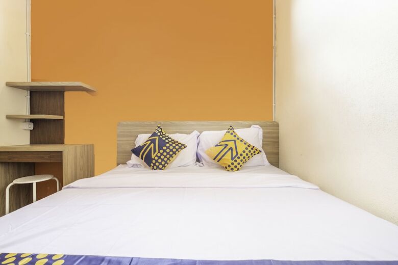 Hotel Spot On 2080 Rumah Kita Residence