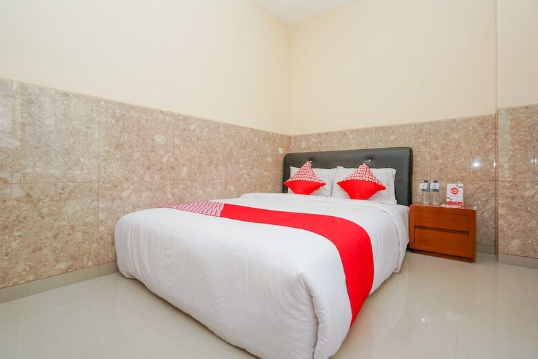 Hostal Oyo 2089 Graha Sakinah Syariah 4