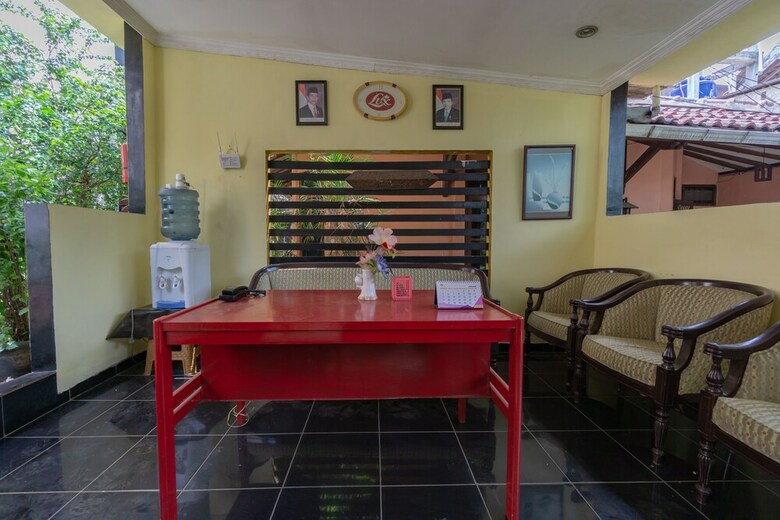 Hotel Oyo 1801 Wisma Griya Indah Lestari