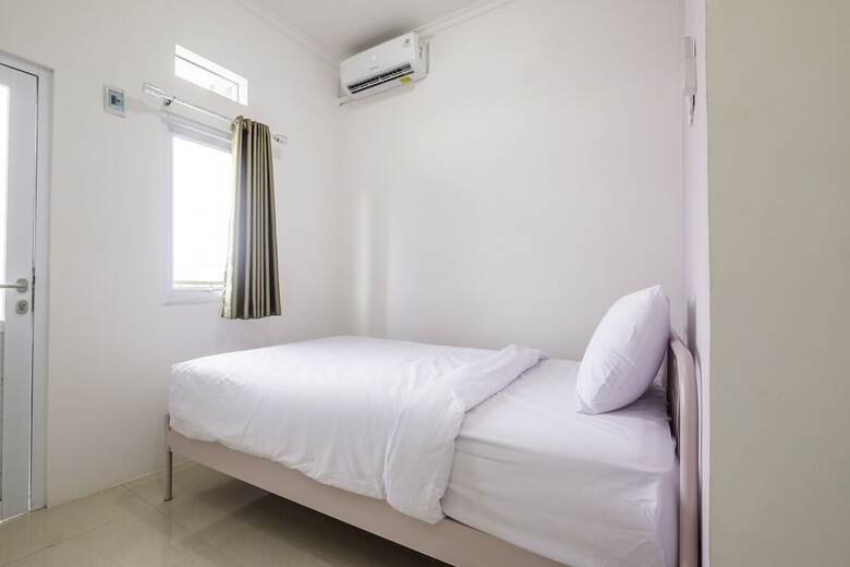 Hotel Oyo 1706 Griya Jasmine Syariah