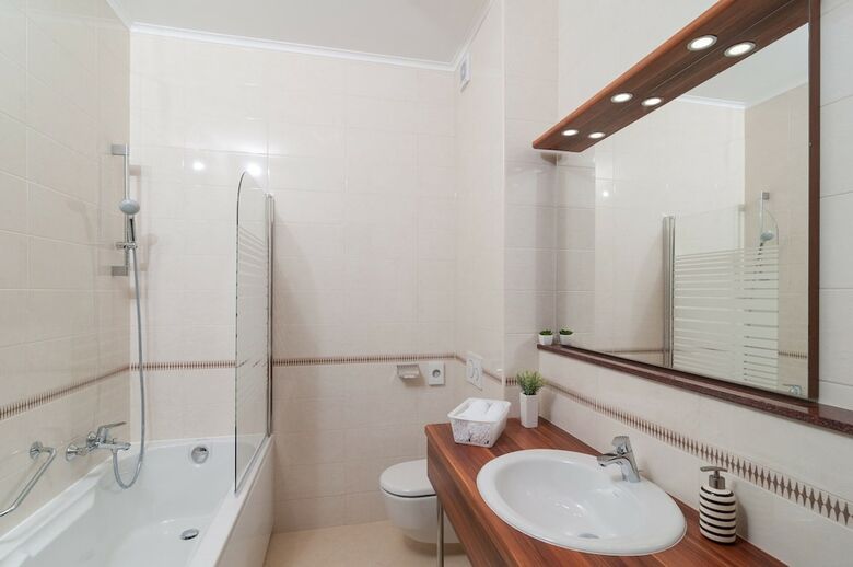 Hotel Luxury Rooms Near The Beach 1