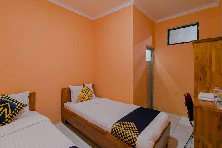 Hotel Spot On 1899 Berkah Homestay