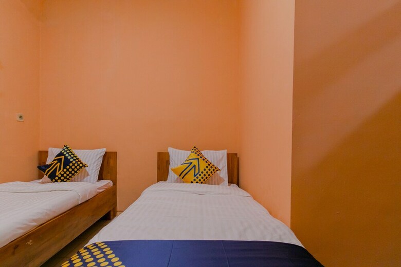Hotel Spot On 1899 Berkah Homestay