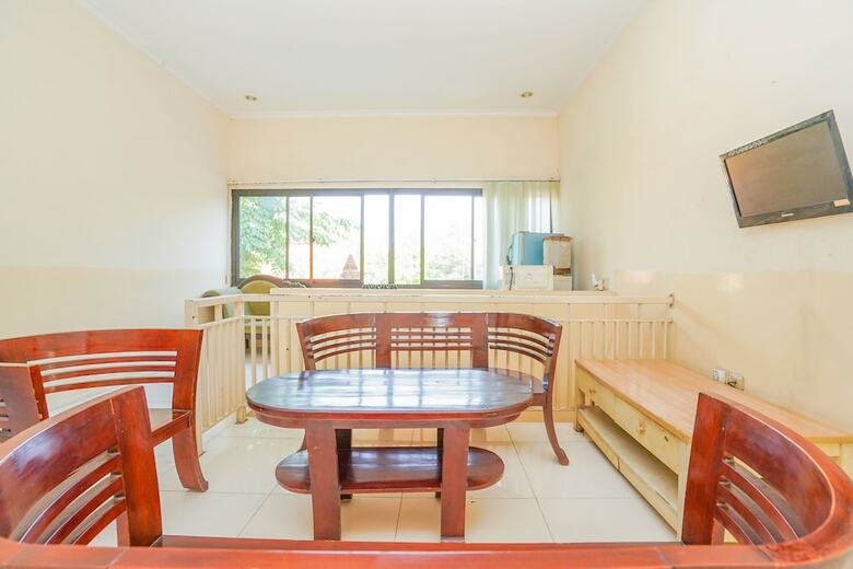 Hotel Oyo 1956 Kana Family Residence