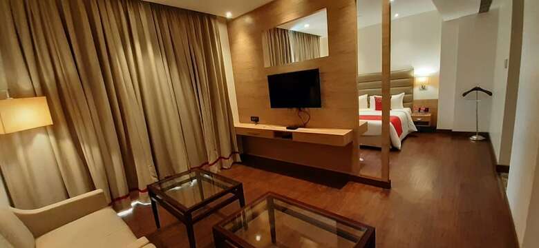 Hotel Ramada By Wyndham Aligarh Gt Road