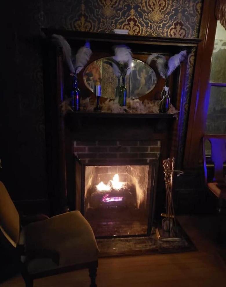Bed & Breakfast Iron Amethyst Inn