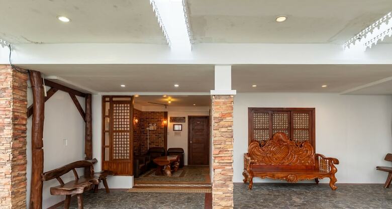 Hotel Zen Rooms Casa Lorenzo Legazpi