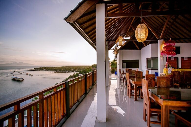 Samuh Ocean Sunset Hotel