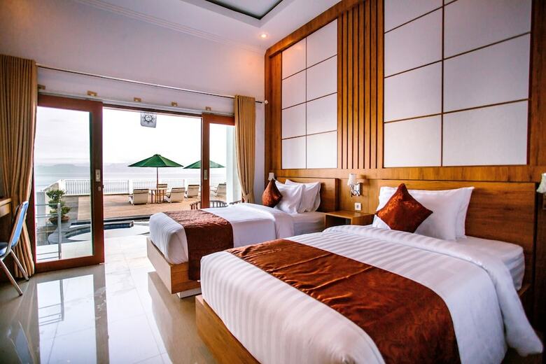 Samuh Ocean Sunset Hotel
