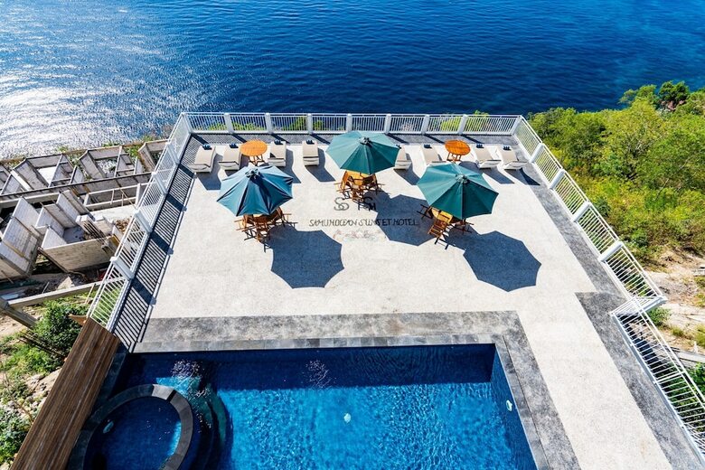Samuh Ocean Sunset Hotel