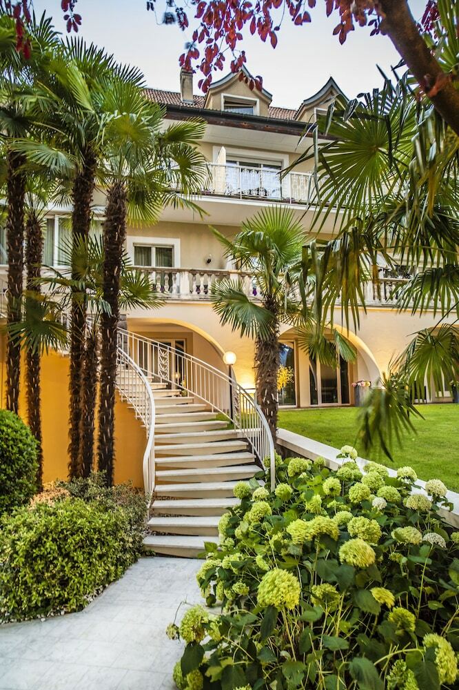 Hotel Villa Eden - The Leading Park Retreat