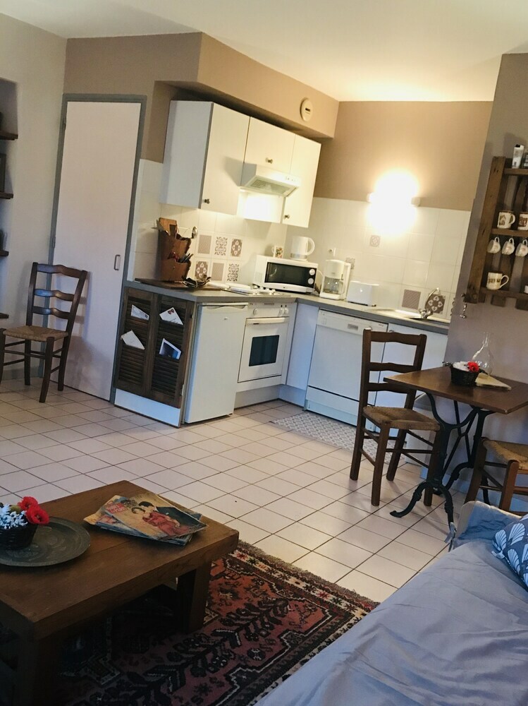 L'oustal Des Bancs