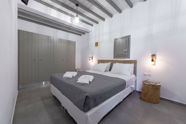 Aparthotel White And Grey