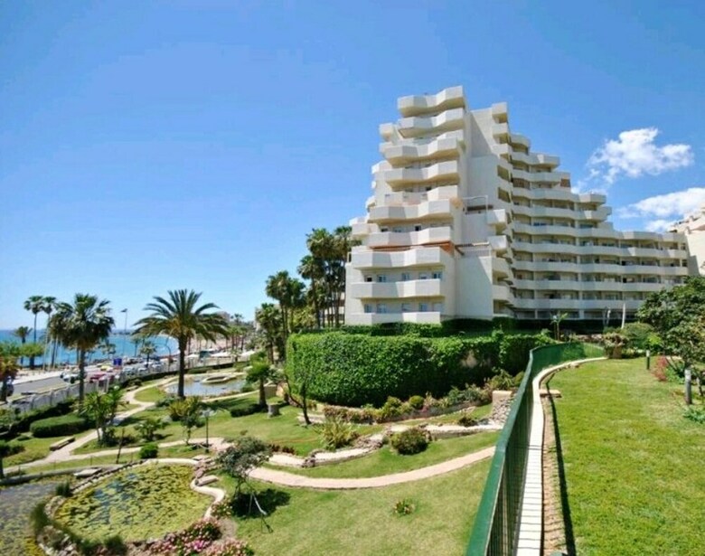 Apartamentos Studio In Benalm�dena, With Wonderful Sea View, Shared Pool, Balcony