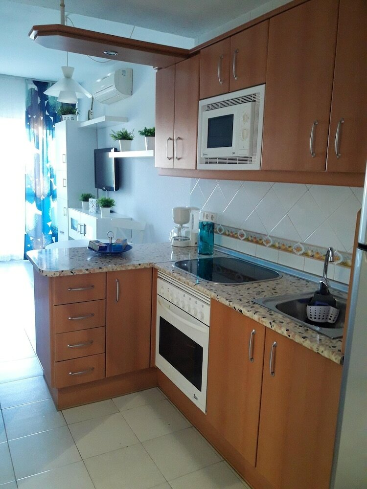 Apartamentos Studio In Benalm�dena, With Wonderful Sea View, Shared Pool, Balcony