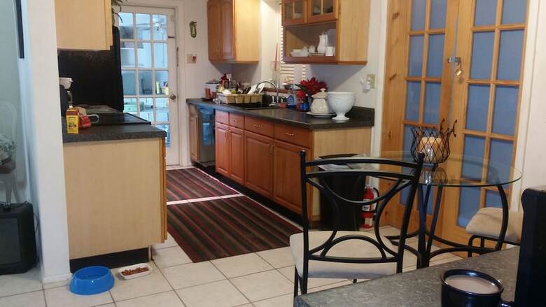 Bed & Breakfast Rainbow Rooming House
