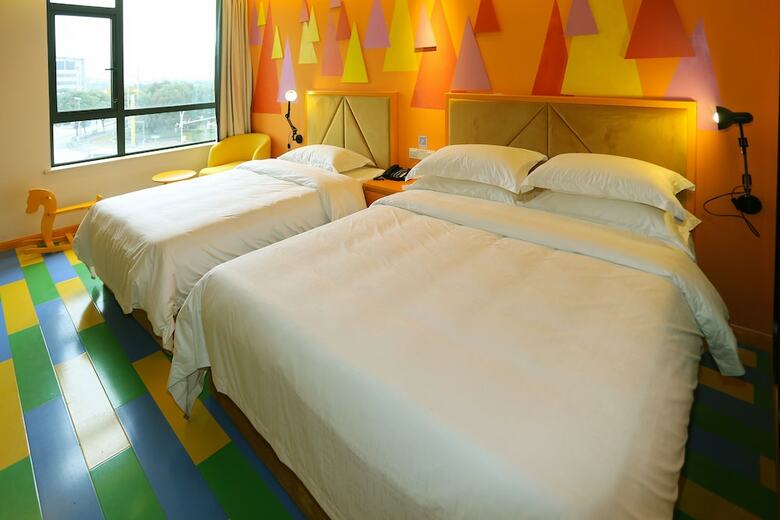 Shanghai Guanjun Hotel