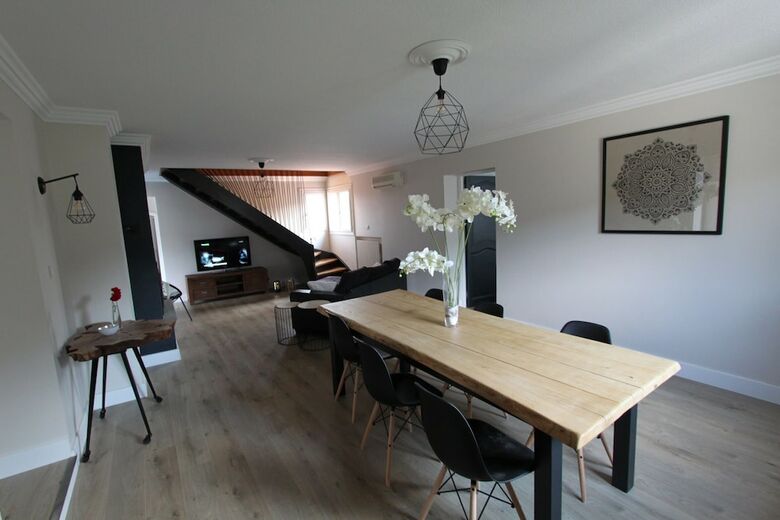 Apartement 120m With Garden In A Villa