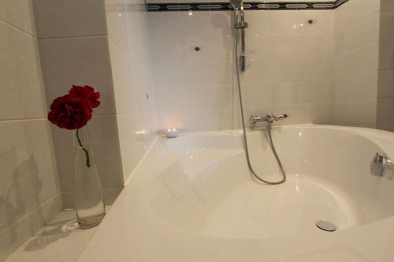 Apartement 120m With Garden In A Villa