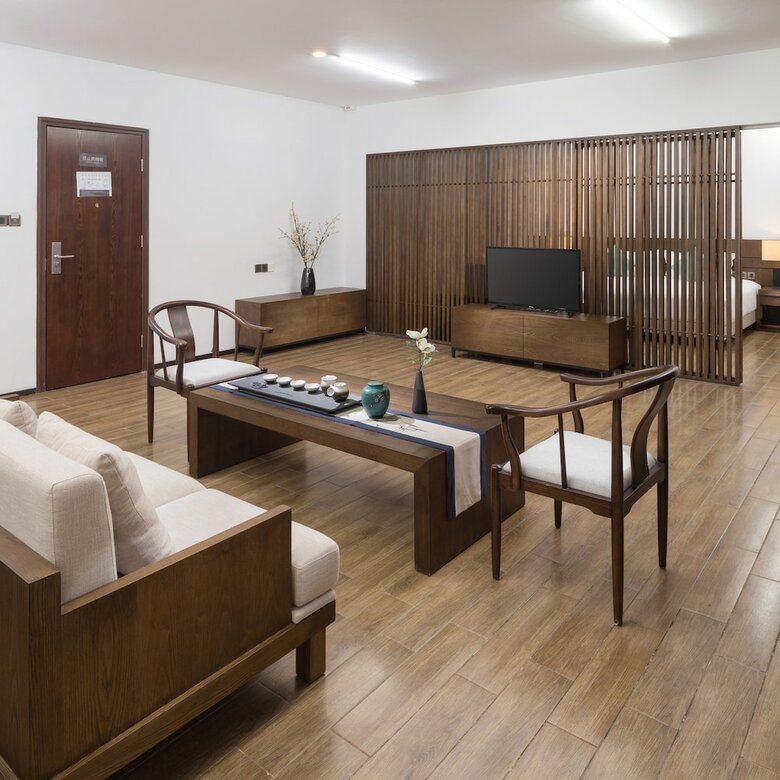 Huali Hotel