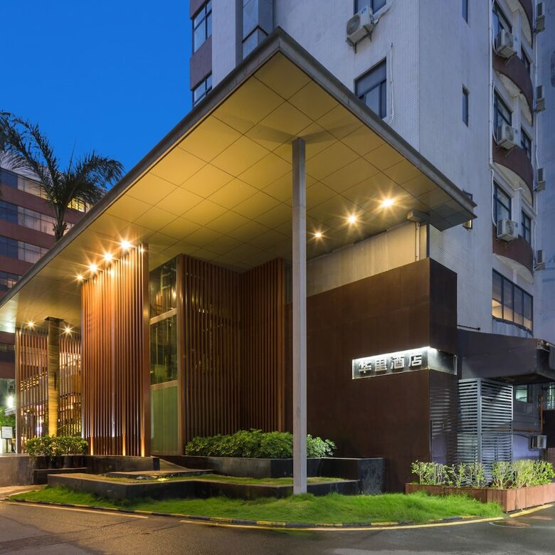 Huali Hotel