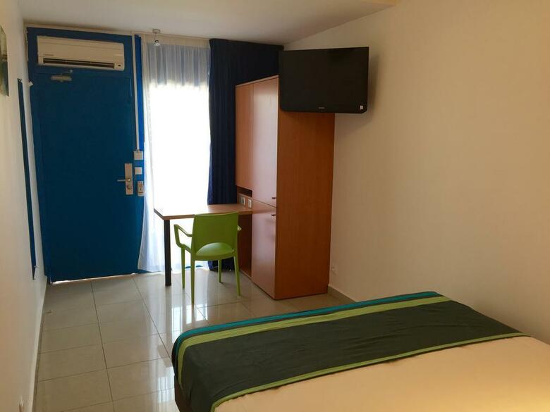 Karaibes Hotel